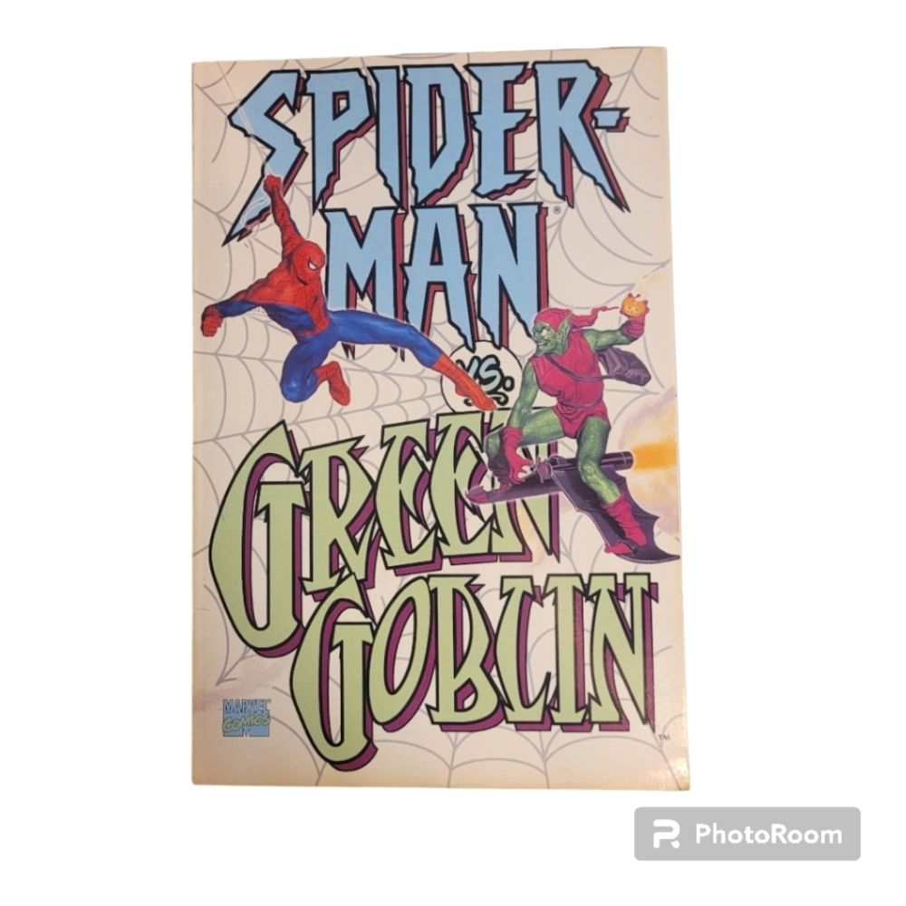 NWOT Spiderman VS Green Goblin Graphic Novel 1995 Reissue